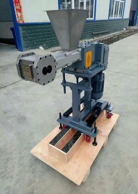 Good price प्लास्टिक सामग्री ऊर्ध्वाधर पेंच फीडर, बाहर निकालना मशीन के लिए लचीला पेंच फीडर ऑनलाइन